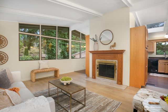 7426 139th Place NE, Redmond, WA 98052