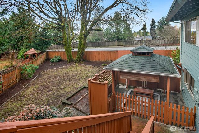 7426 139th Place NE, Redmond, WA 98052