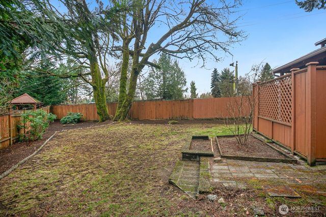 7426 139th Place NE, Redmond, WA 98052