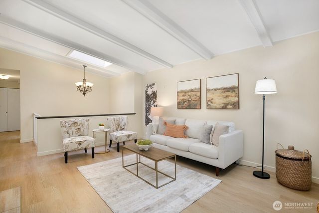 7426 139th Place NE, Redmond, WA 98052