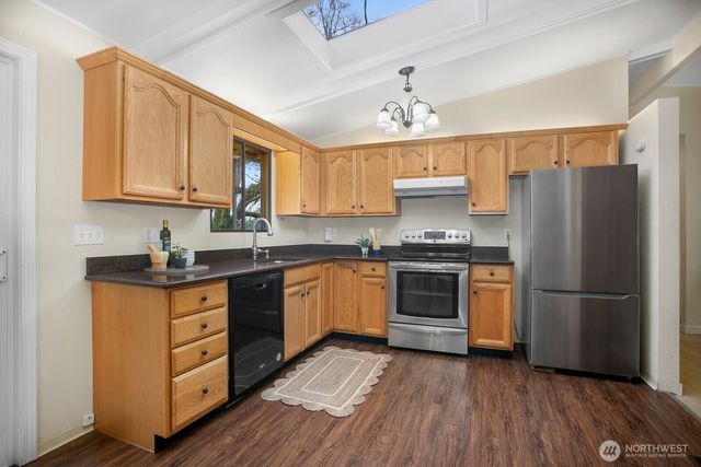 7426 139th Place NE, Redmond, WA 98052