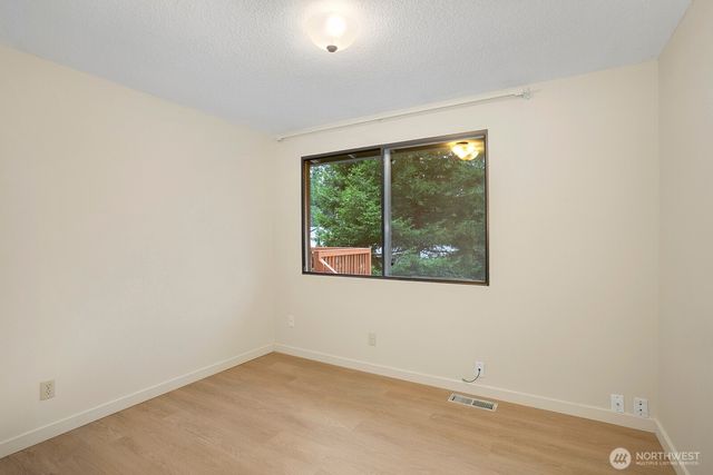 7426 139th Place NE, Redmond, WA 98052