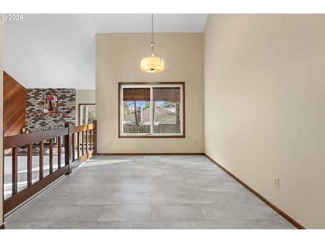 2398 Sw TEGART Ave, Gresham, OR 97080