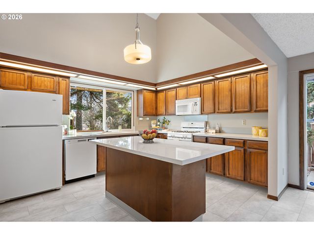 2398 Sw TEGART Ave, Gresham, OR 97080