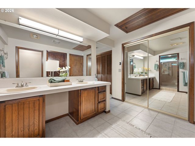 2398 Sw TEGART Ave, Gresham, OR 97080