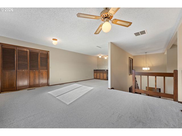 2398 Sw TEGART Ave, Gresham, OR 97080