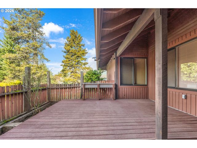 2398 Sw TEGART Ave, Gresham, OR 97080