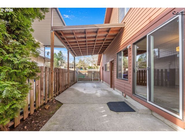 2398 Sw TEGART Ave, Gresham, OR 97080