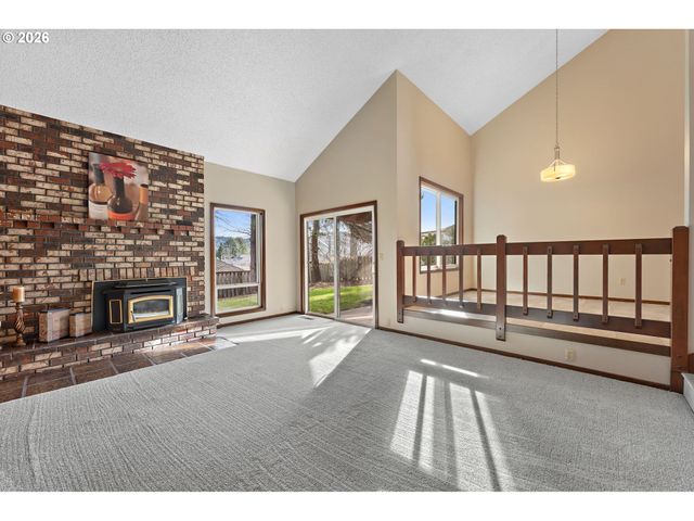 2398 Sw TEGART Ave, Gresham, OR 97080