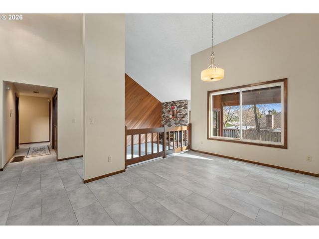 2398 Sw TEGART Ave, Gresham, OR 97080