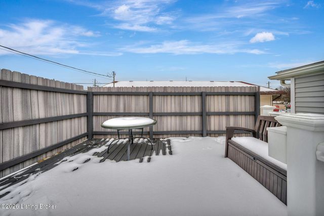 3000 Lynnwood Way, Louisville, KY 40299