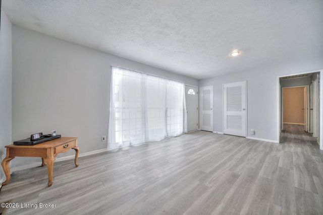 3000 Lynnwood Way, Louisville, KY 40299