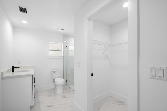 21483 NW 262nd Street, Okeechobee, FL 34972