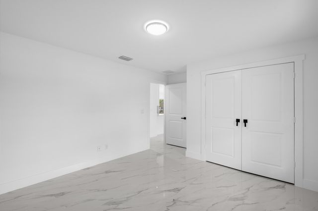 21483 NW 262nd Street, Okeechobee, FL 34972