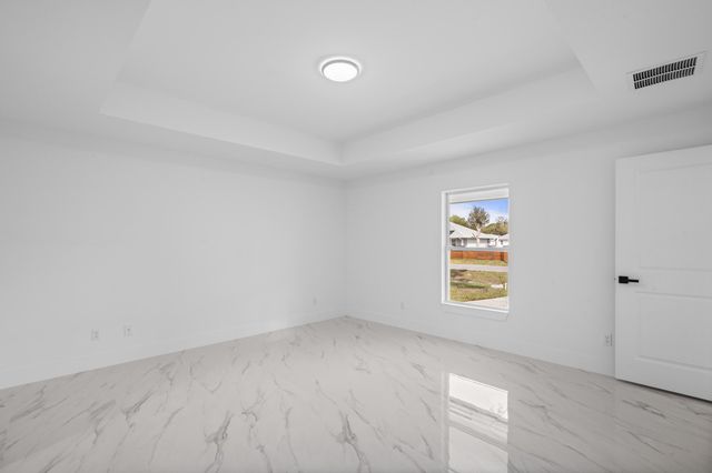 21483 NW 262nd Street, Okeechobee, FL 34972