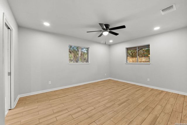 15910 NW Military HWY, Shavano Park, TX 78231