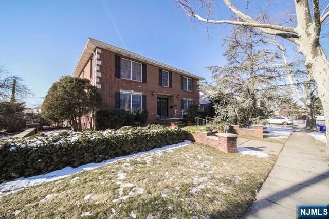 830 Elizabeth Street 2, Ridgefield, NJ 07657