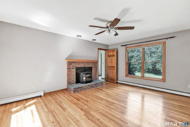379 Waverly Road, Shelton, CT 06484