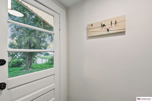 7102 N 24th Street, Omaha, NE 68112