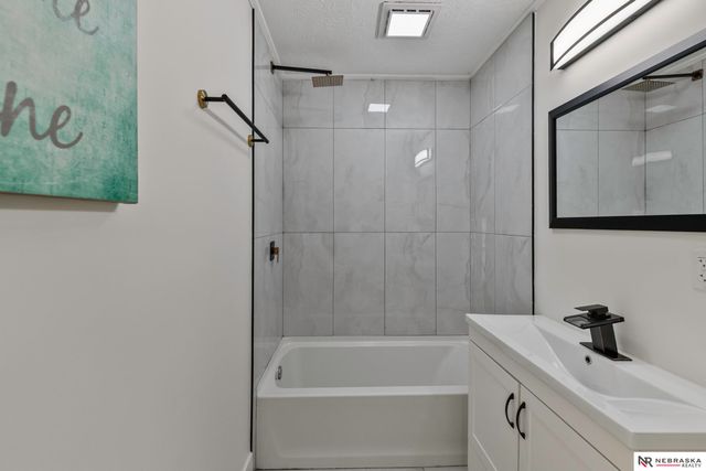 7102 N 24th Street, Omaha, NE 68112