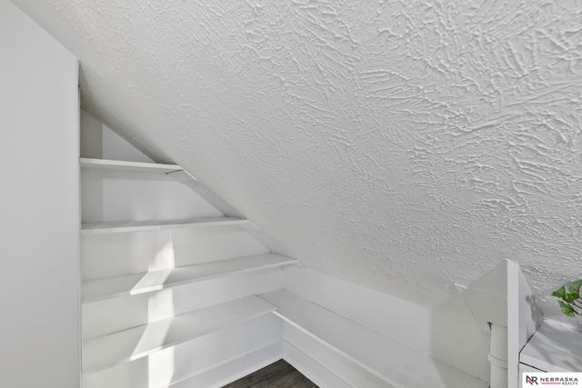 7102 N 24th Street, Omaha, NE 68112