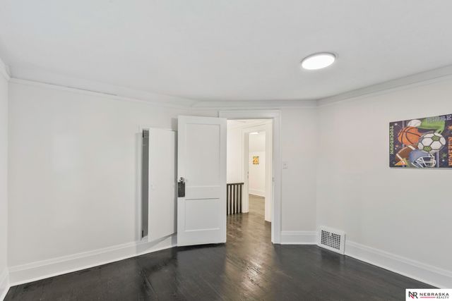 7102 N 24th Street, Omaha, NE 68112