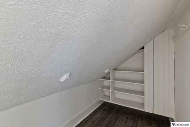 7102 N 24th Street, Omaha, NE 68112