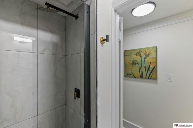 7102 N 24th Street, Omaha, NE 68112