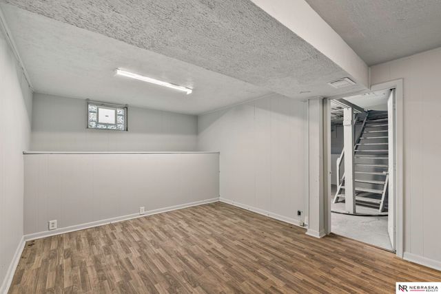 7102 N 24th Street, Omaha, NE 68112