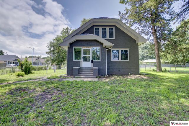 7102 N 24th Street, Omaha, NE 68112
