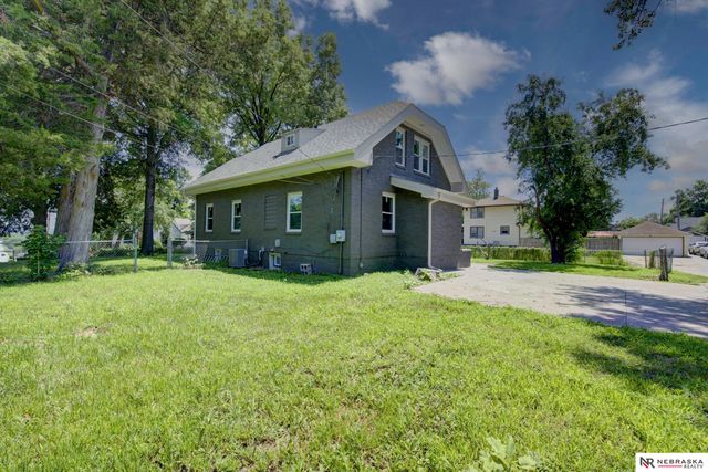 7102 N 24th Street, Omaha, NE 68112