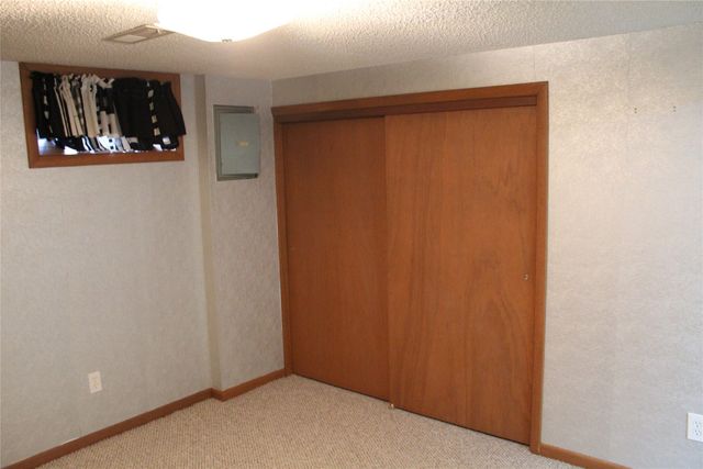 2603 E Sheridan Avenue, Des Moines, IA 50317