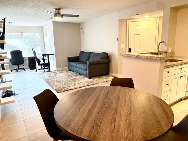 2900 S University Drive 9104, Davie, FL 33328