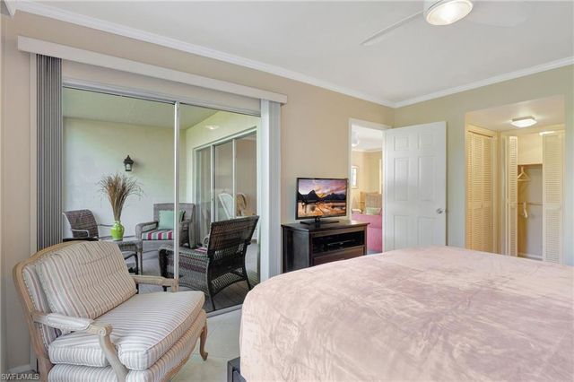 750 MOORING LINE DR 105, Naples, FL 34102