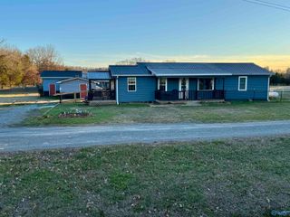 16 Meadowlark Drive, Falkville, AL 35622