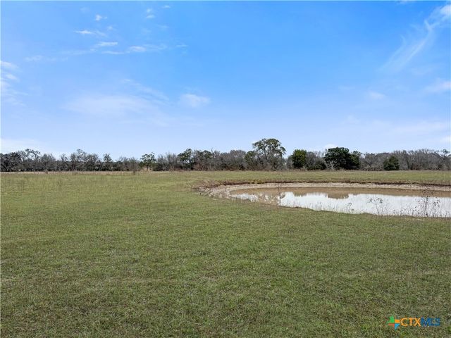 5885 Nickel Mica Road, Flatonia, TX 78941