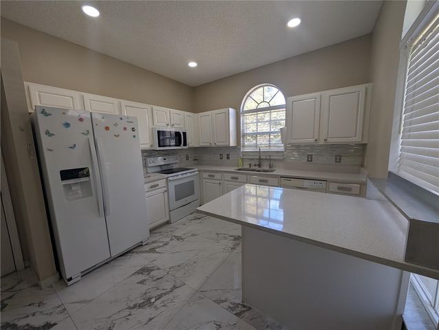 4321 DEERMONT CIRCLE, Tampa, FL 33624