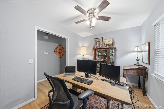 504 W 32nd Place, Sand Springs, OK 74063