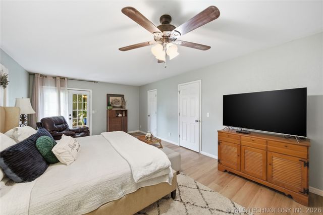 504 W 32nd Place, Sand Springs, OK 74063