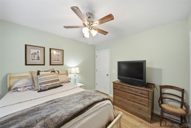 504 W 32nd Place, Sand Springs, OK 74063