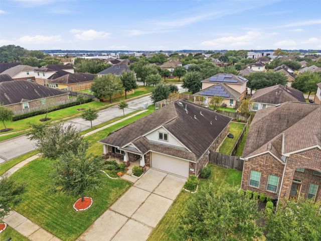 18107 Tall Chestnut Street, Cypress, TX 77429