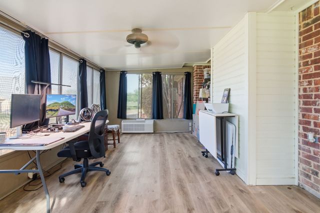 729 Bent Tree Court, Hurst, TX 76054
