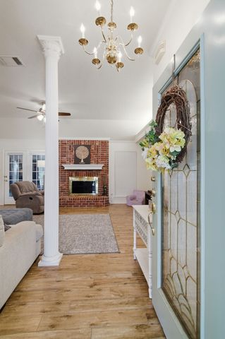 729 Bent Tree Court, Hurst, TX 76054