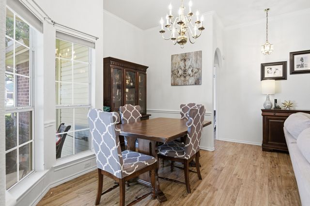 729 Bent Tree Court, Hurst, TX 76054