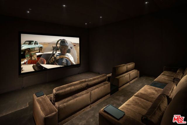 1210 Laurel Way, Beverly Hills, CA 90210