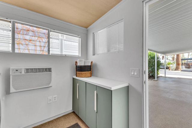 69 Nile Street, Palm Springs, CA 92264