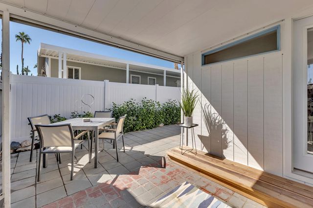 69 Nile Street, Palm Springs, CA 92264