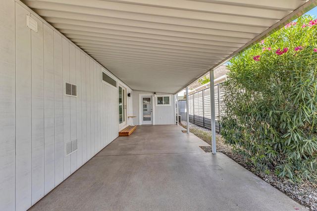 69 Nile Street, Palm Springs, CA 92264