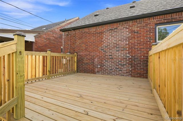 18474 Griggs Street, Detroit, MI 48221
