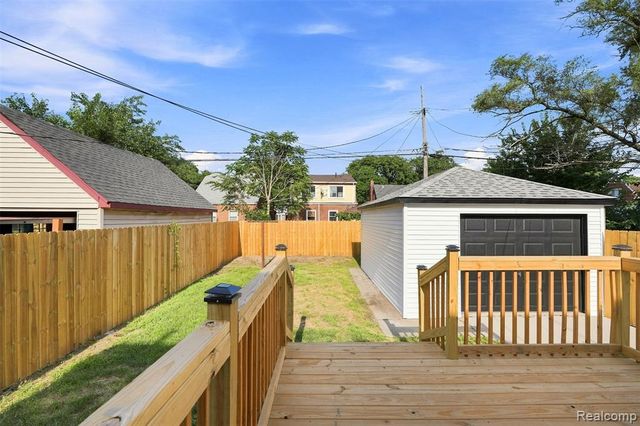 18474 Griggs Street, Detroit, MI 48221
